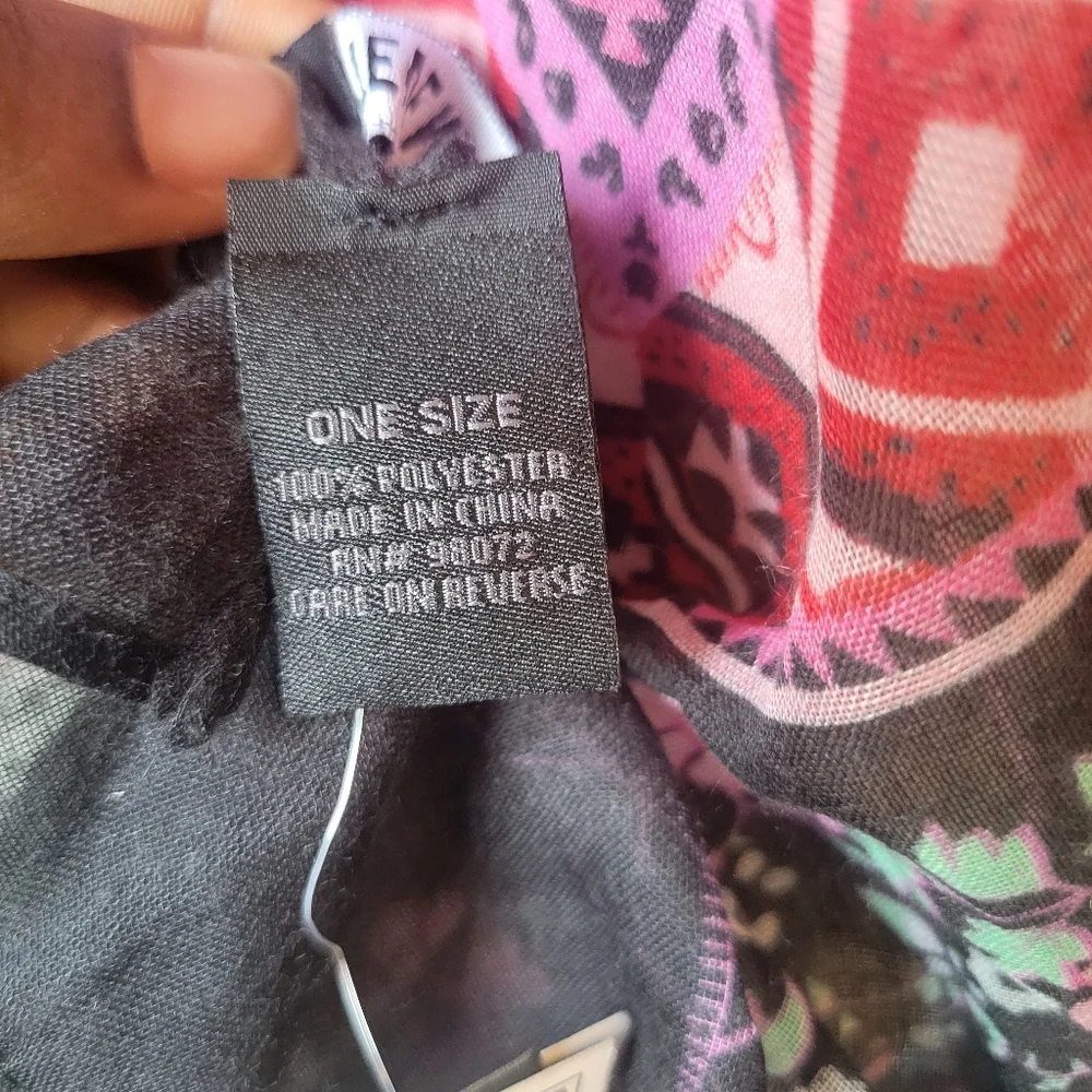 Steve Madden Wide Scarf Wrap Floral Black and Pink